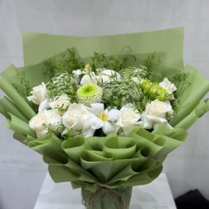 Hand Bouquet 80