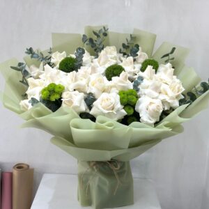 Hand Bouquet 70