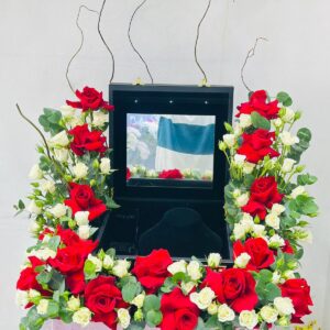 flower arrangement 38