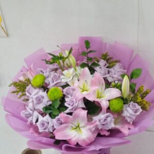 Hand bouquet 129