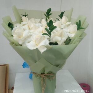 Hand bouquet 127